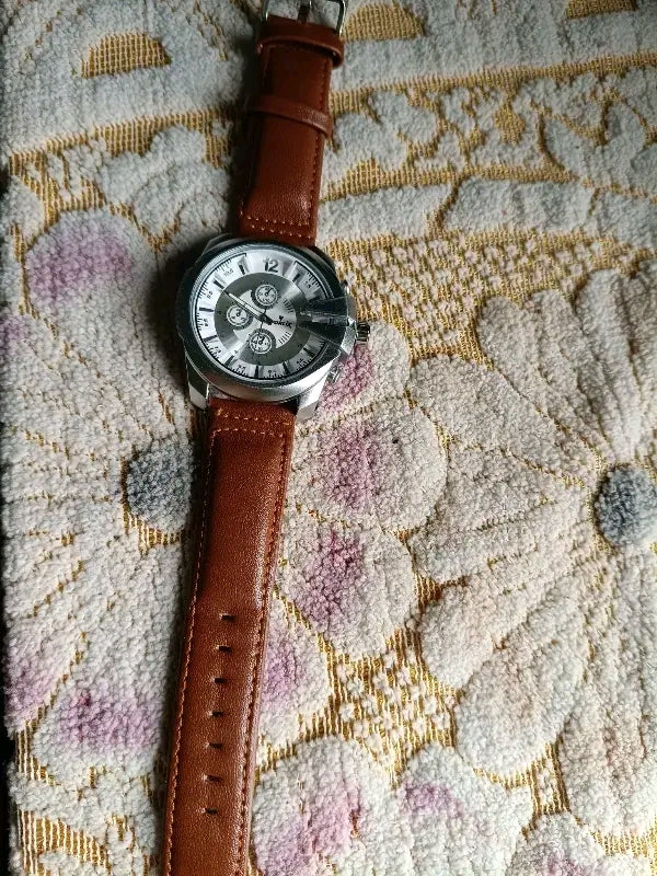 Morden & Stylish Men Analog Leather Brown Watches.