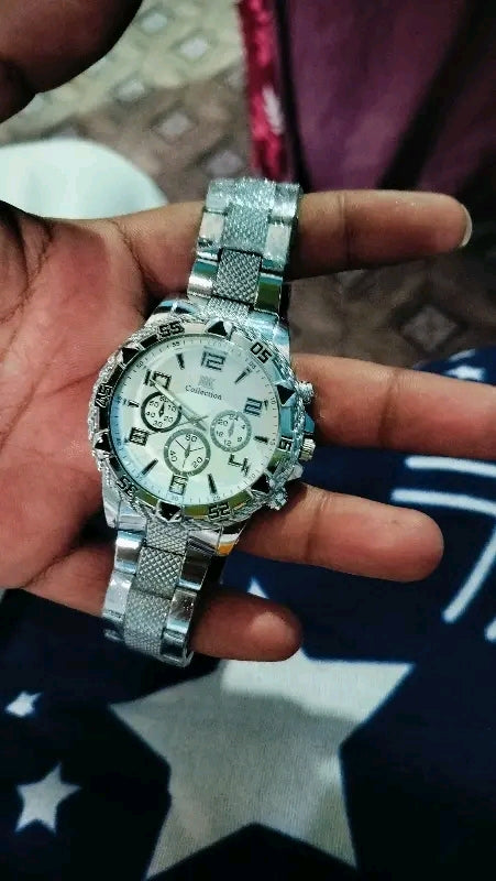 ⌚ Iconic Design Analog Watch – Premium Steel Look