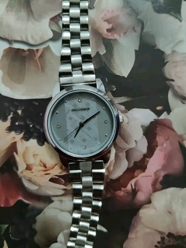 Charliekeen Luxury Redefined -Crystal studded Dial Analog Watch For Women