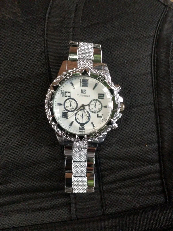 ⌚ Iconic Design Analog Watch – Premium Steel Look