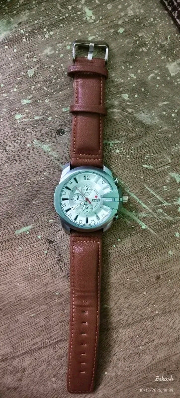 Morden & Stylish Men Analog Leather Brown Watches.