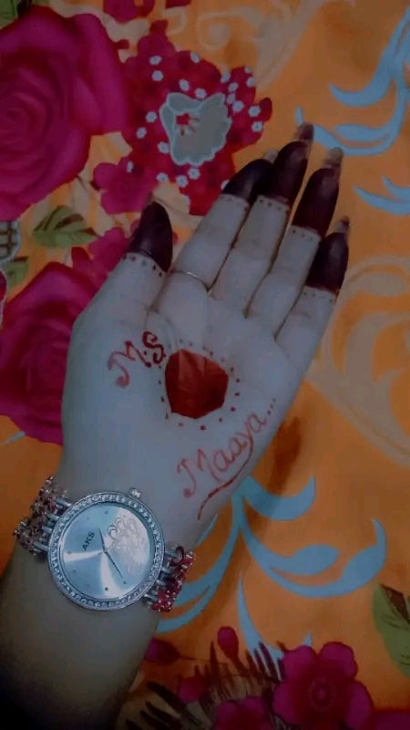 Standard Quality Metal Diamond Watches For Girls and Women