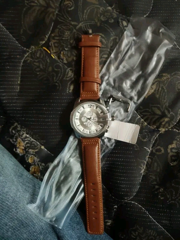 Morden & Stylish Men Analog Leather Brown Watches.