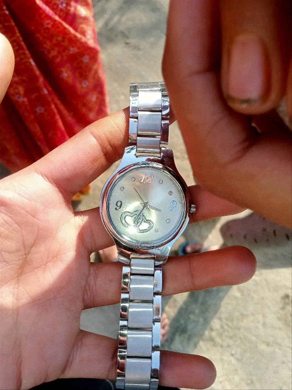 Medboo Silver Double Heart Dial Metal Silver Belt Girls watch